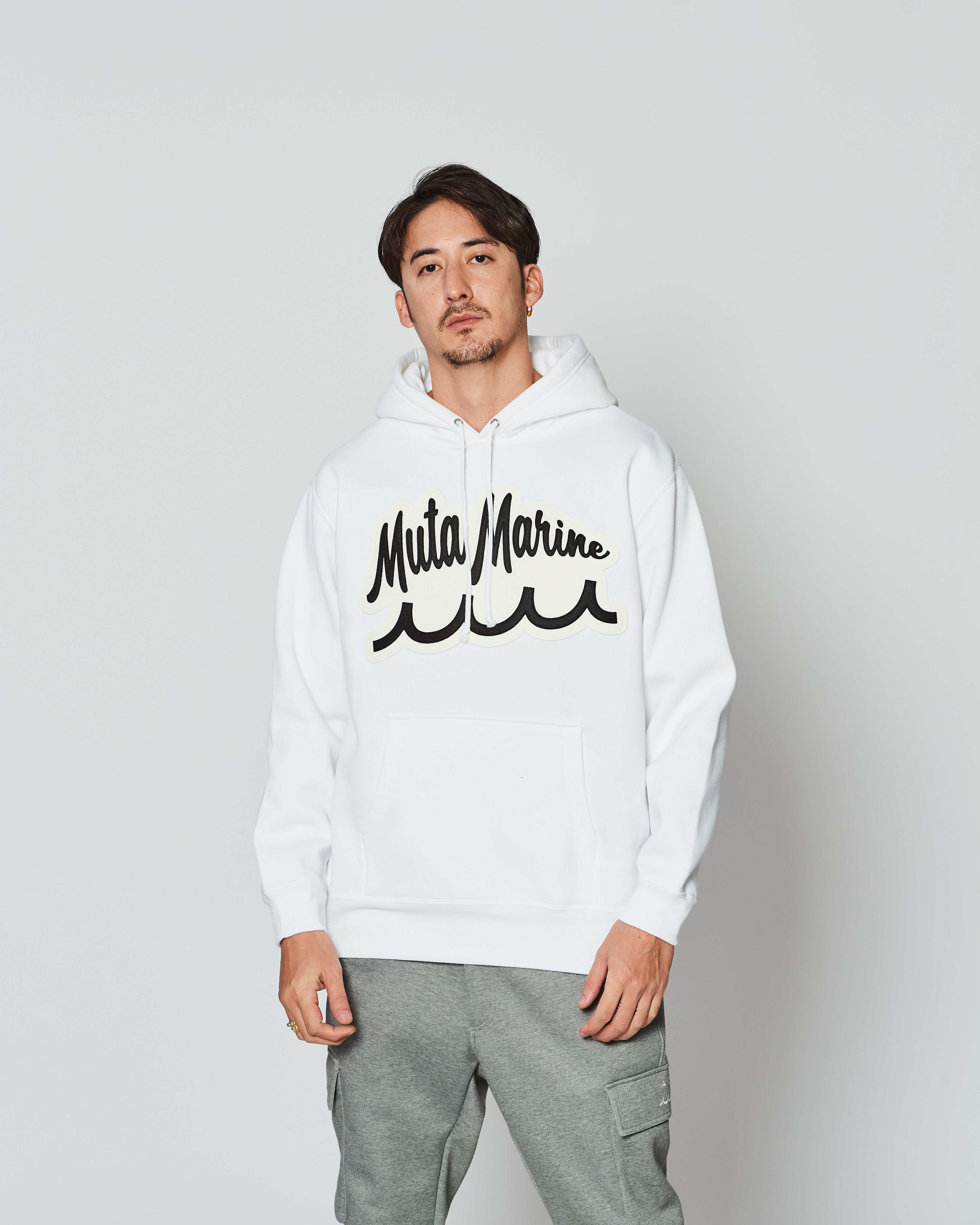 muta MARINE × ACANTHUS ロゴ パーカー | ACANTHUS ONLINE STORE muta MARINE × ACANTHUS ロゴ パーカー | ACANTHUS ONLINE STORE