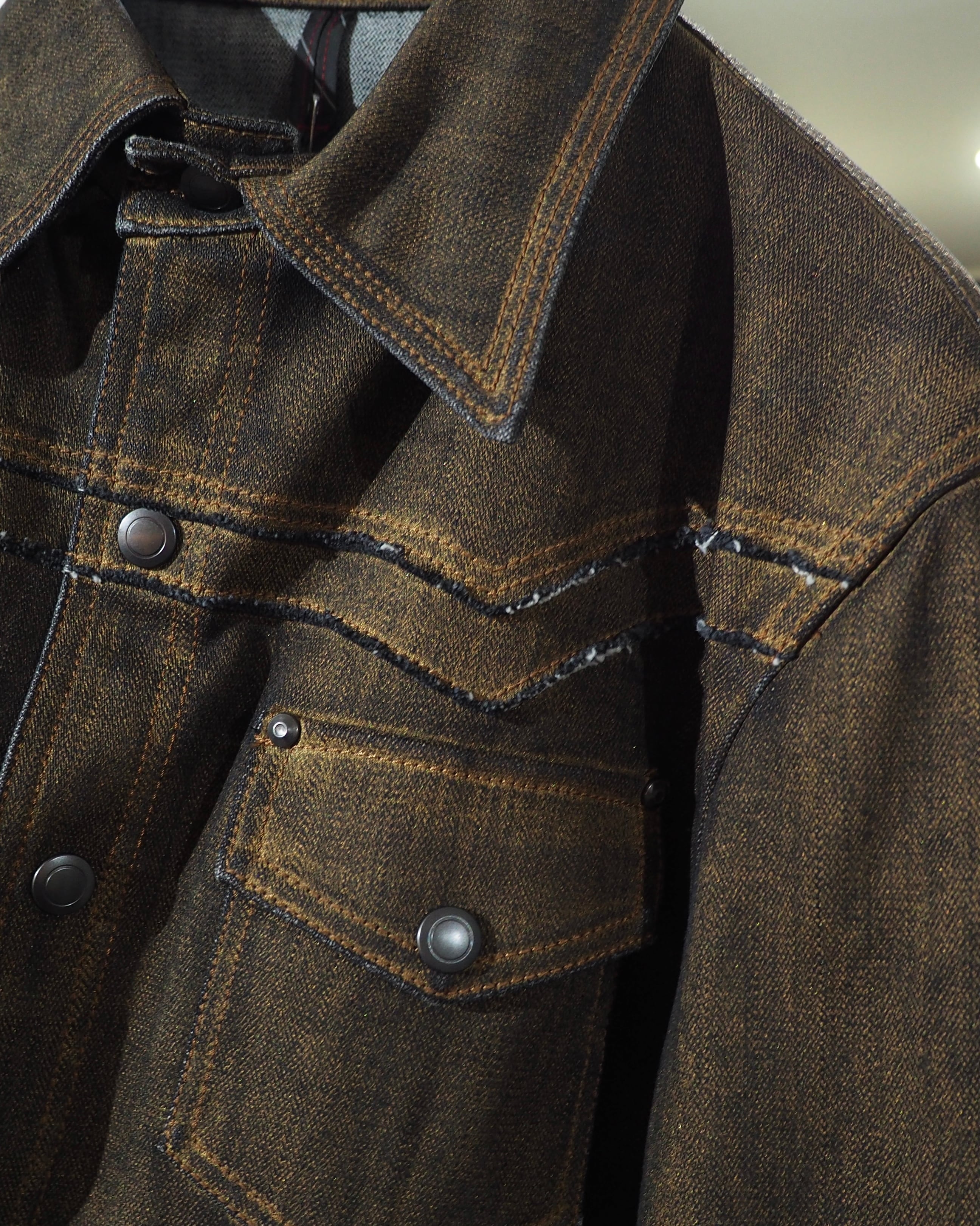 " ELLE HOMME " Beautiful Coating Processing × Western Details Denim Trucker Jacket