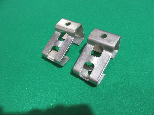 ☆【J13】ボンネットスチールブロック　純正