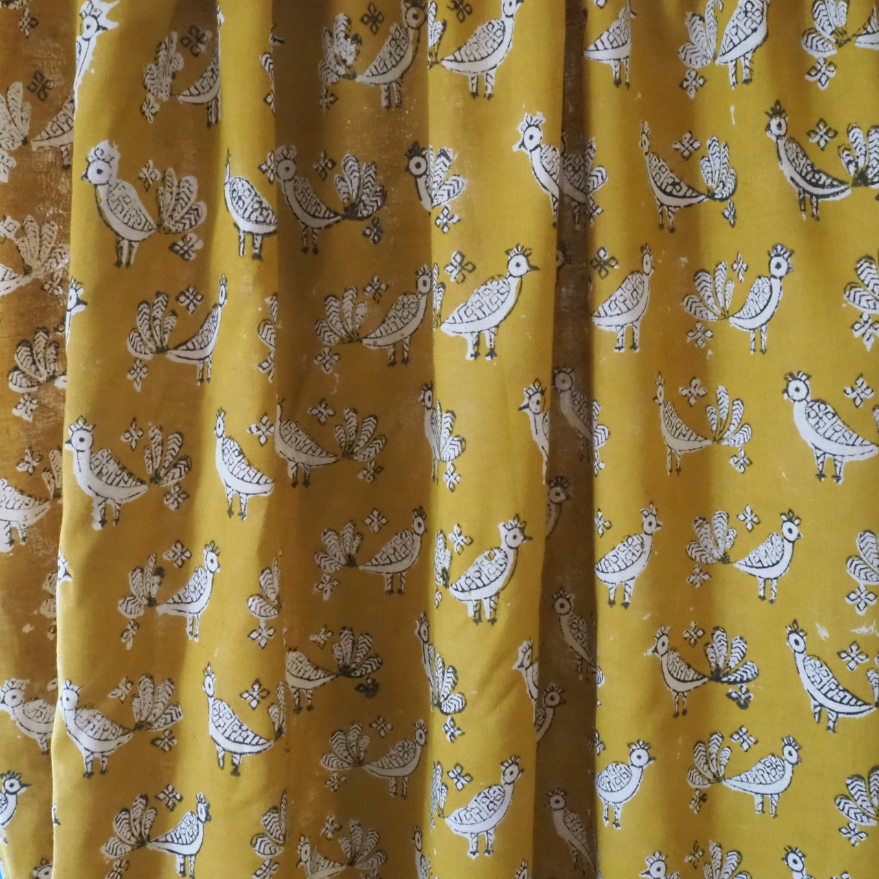 ブロックプリント生地【50cm単位】インド綿  Bird柄 イエロー #53310-YL1