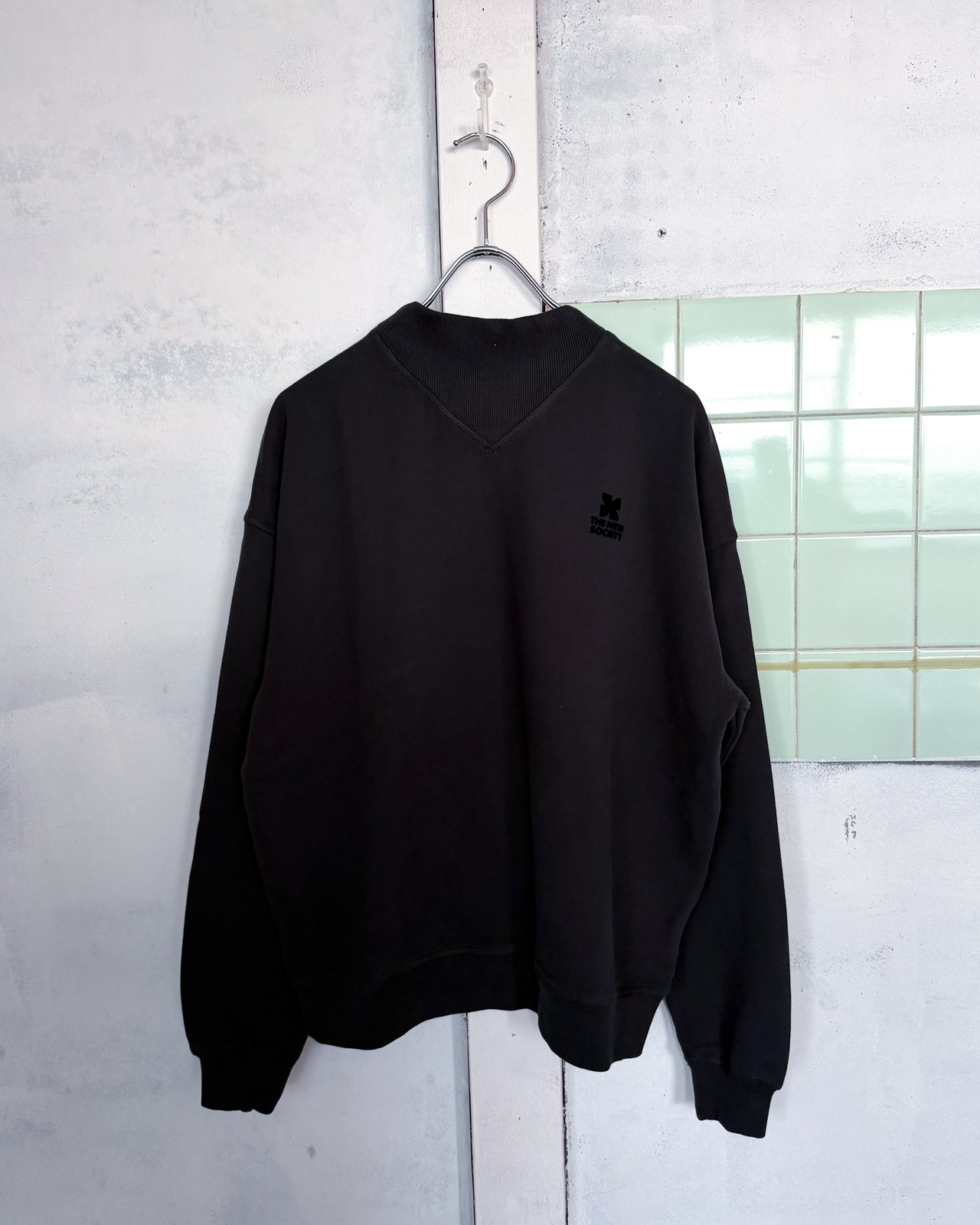 【THE NEW SOCIETY 18Y】TNS LOGO TEEN RIB SWEATSHIRT