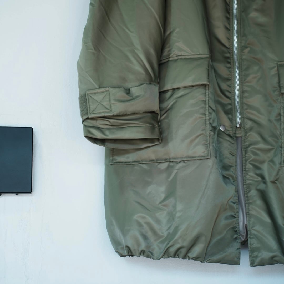 Sand Waterr RESEARCHED PADDED COAT / NYLON SATIN | LIT