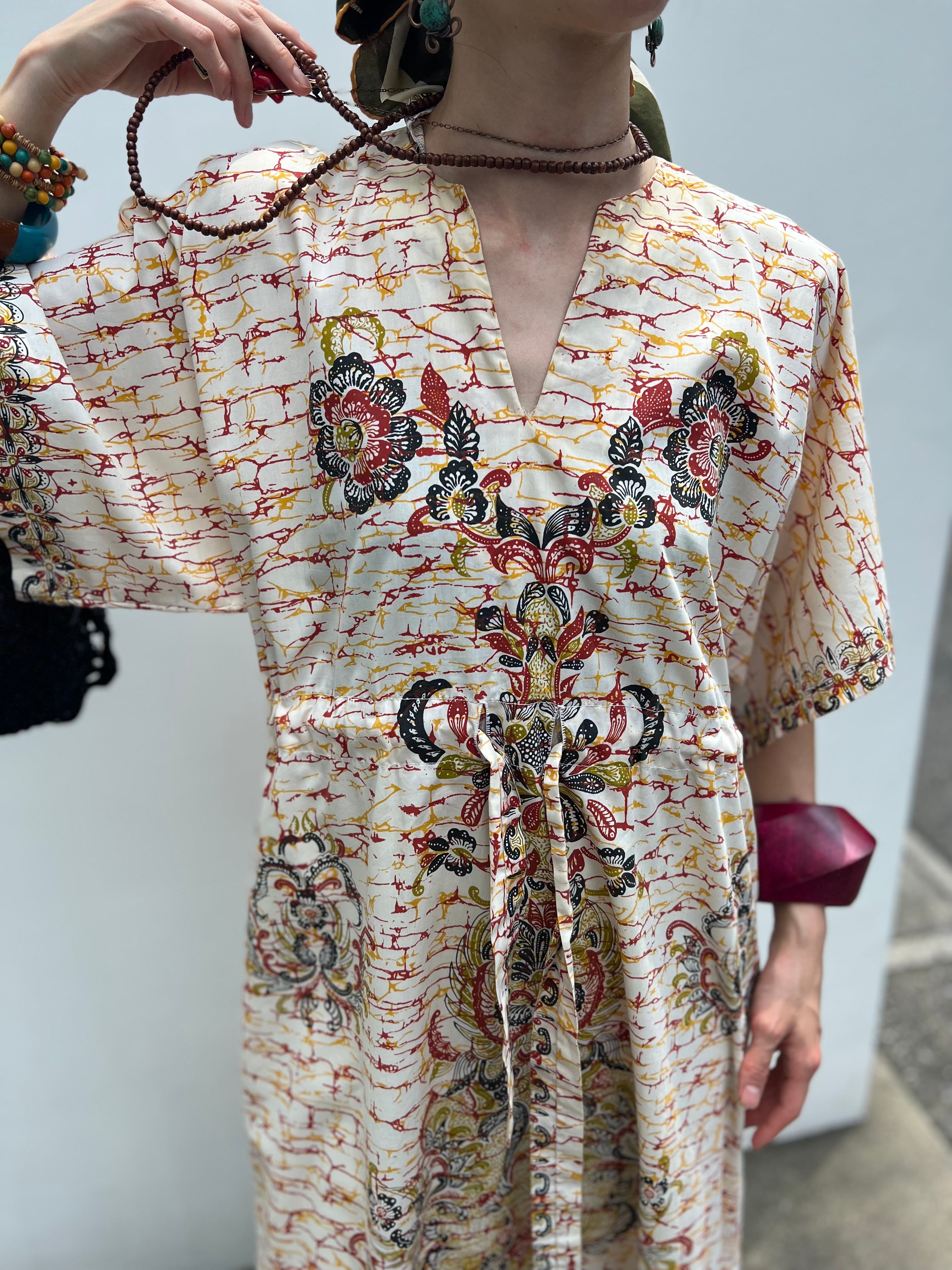 70s Indonesia BALI batik white cotton maxi dress ( ヴィンテージ 
