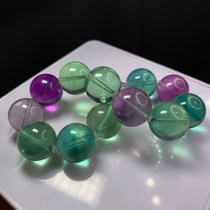 B117 大玉✩ガラスの様な透明感フローライトブレスレット