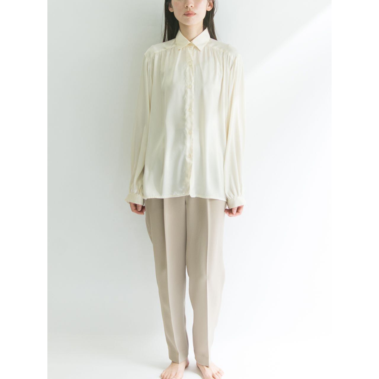 【Made in France】Relax-fit gathered blouse(フランス製 ギャザーワイドブラウス)4d