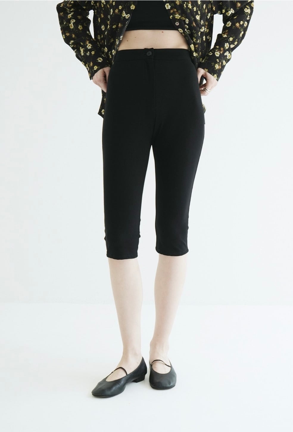 CLANE STRETCH RIB CAPRI PANTS -BLACK- | Chapel