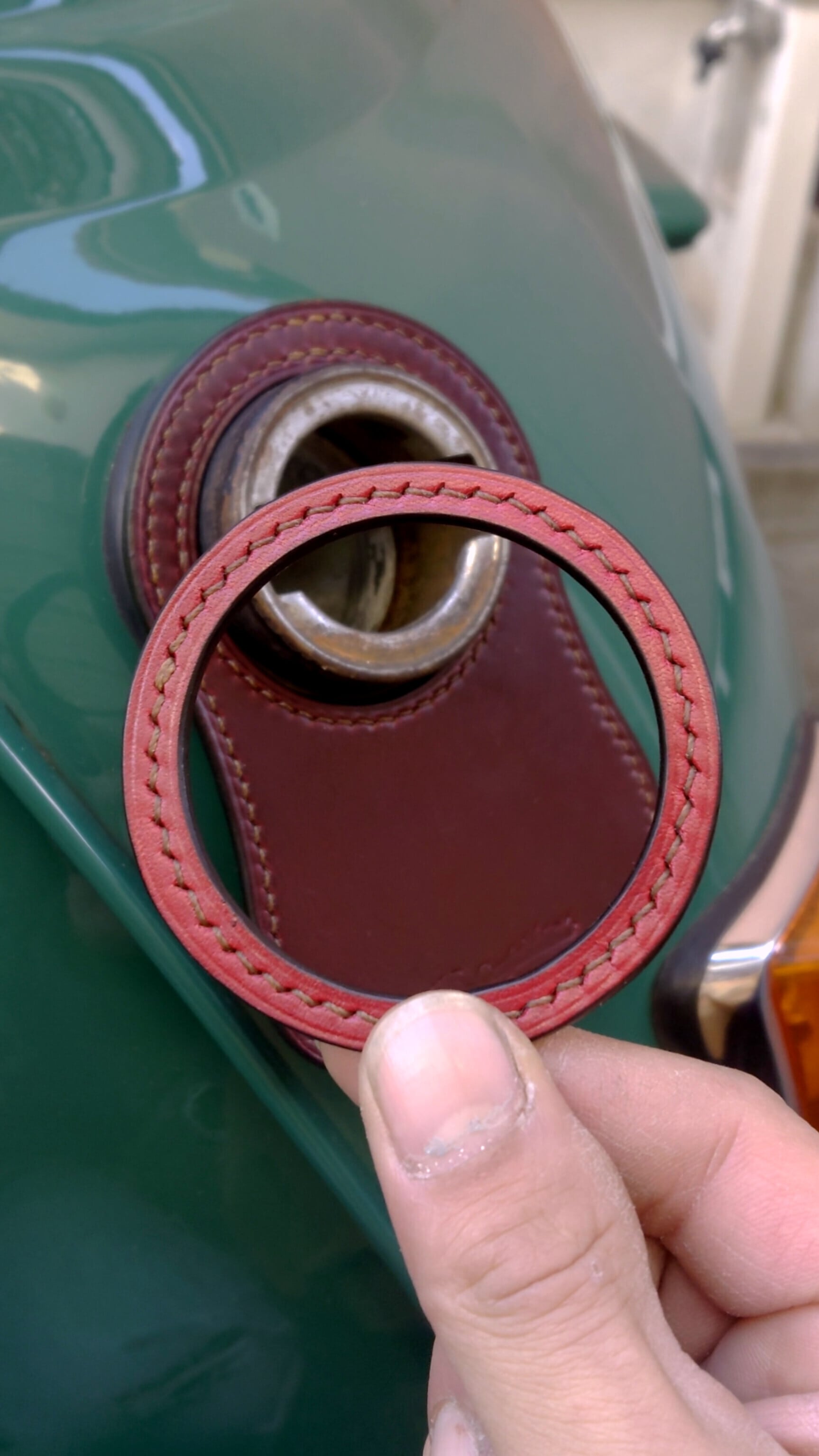 ローバーミニ　BMC アストンタイプ ローバーミニ アストンタイプ クローム レーシング ガスキャップ