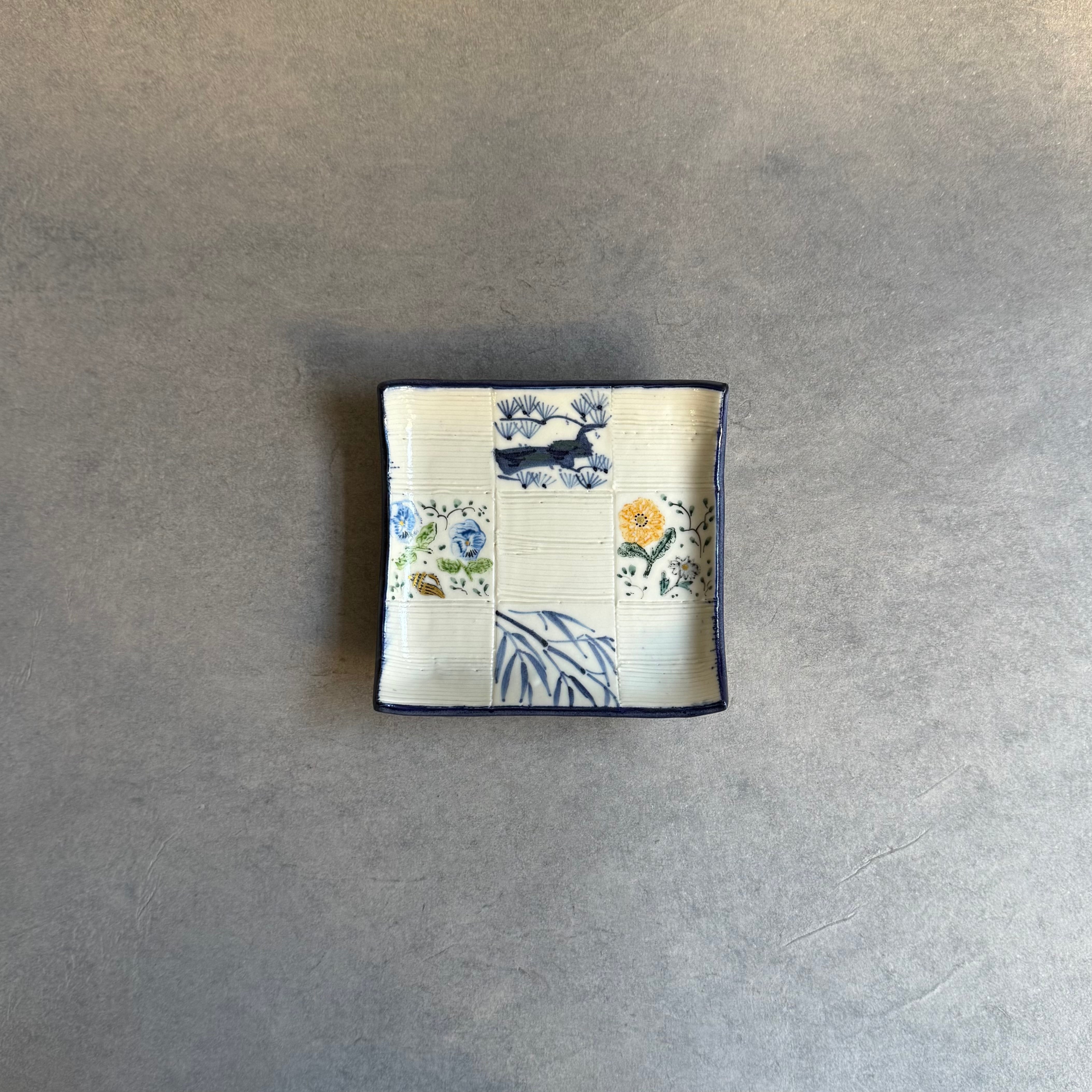 つちやまり | gallery 一白