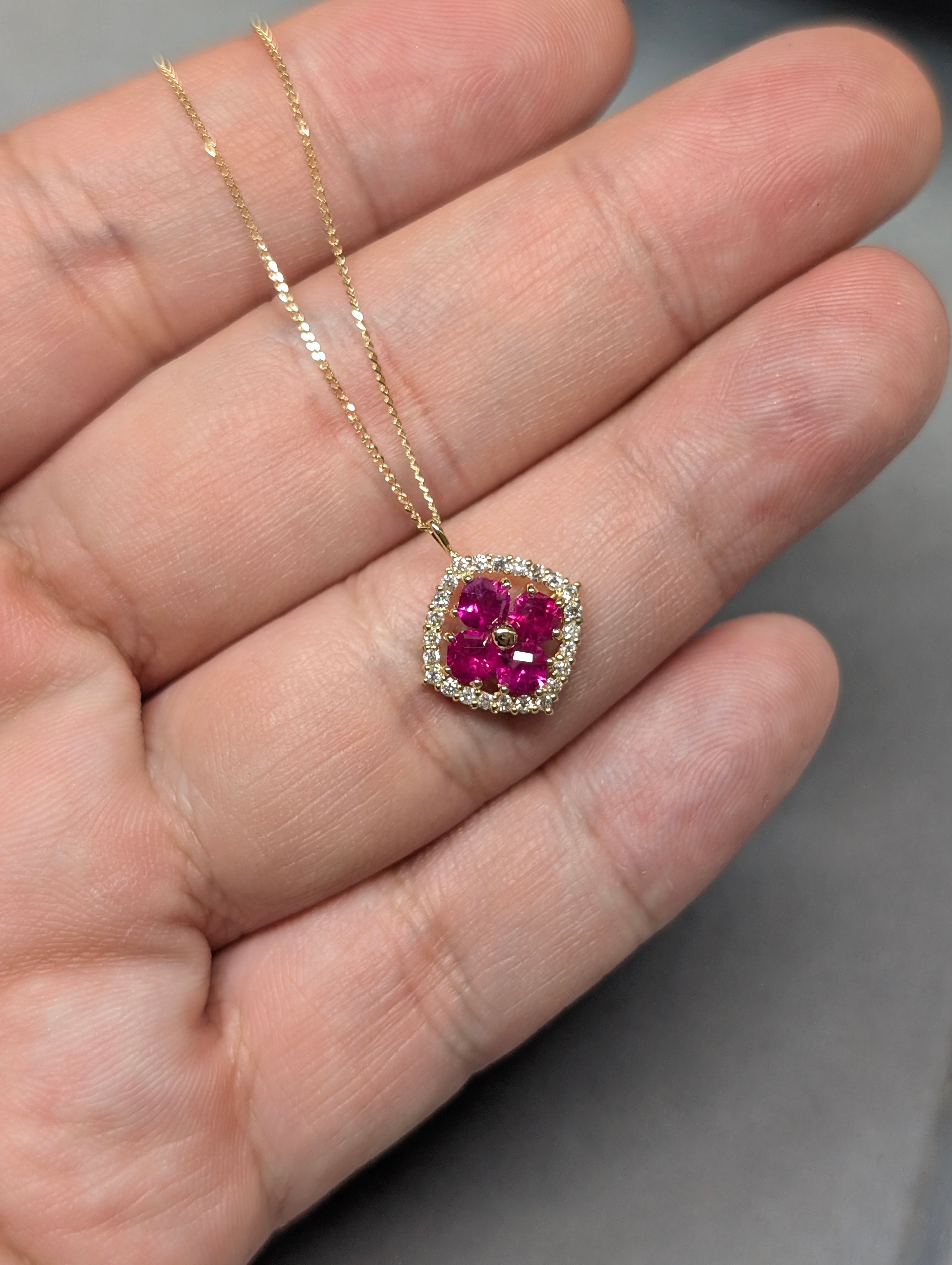 決算セール】K18ルビー 0.60ct ダイヤモンド0.12ct スライド 決算セール】K18ルビー 0.60ct ダイヤモンド0.12ct スライド