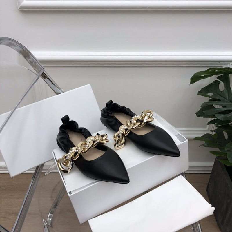 【新作】【送料無料】 春秋レディースローヒール先のとがったつま先メタルチェーンパールチェーンデコレーションシングルシューズブラックファッションシングルシューズ 靴 スプリング 春物 オータム 秋物 真珠 10b38495018007