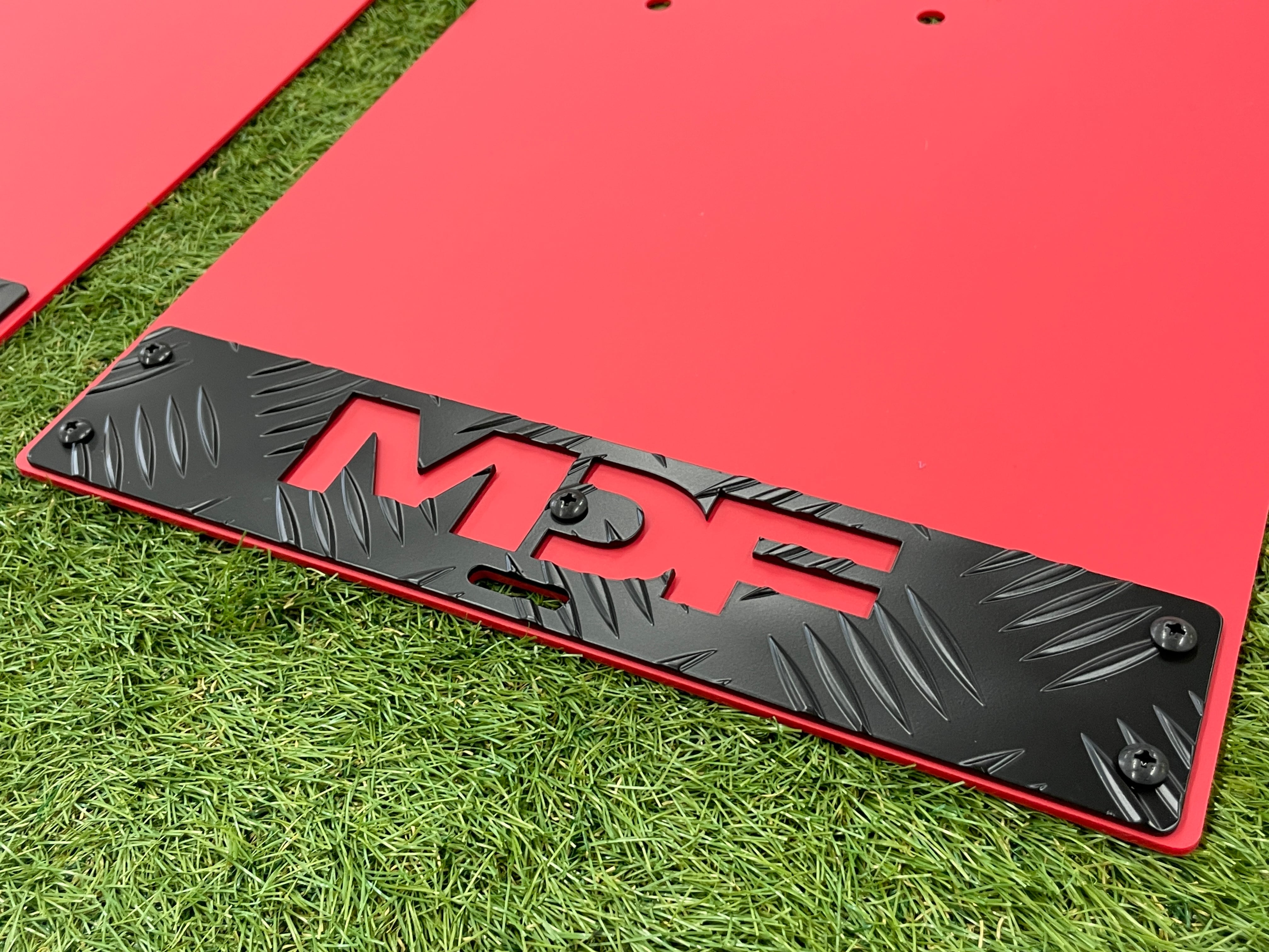 MDF トライトン専用オリジナルマッドフラップ（レッド×ブラック