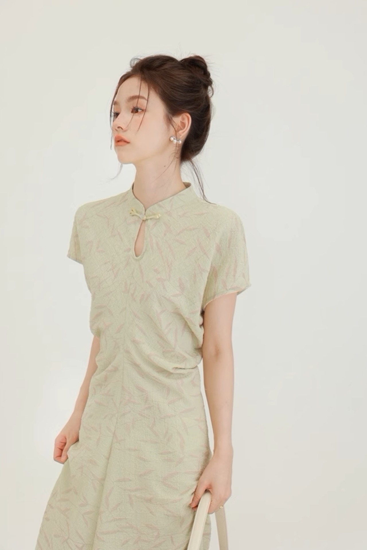 春の竹葉/Spring Bamboo グリーン ワンピース 夏物 袖付き 半袖 チャイナドレス ハイウエスト ラウンドネック ロングスカート