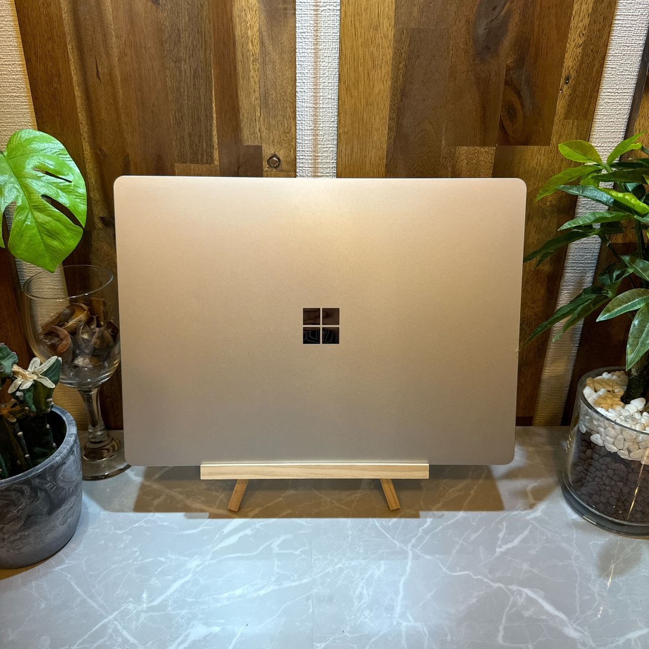 2021年式 Microsoft Surface Laptop 4 第11世代Core i5 / メモリ8GB / SSD 256GB / 13.5インチ 2K タッチパネル式 ノートPC