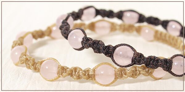ローズクォーツ6ミリ玉ナチュラルマクラメブレスレット