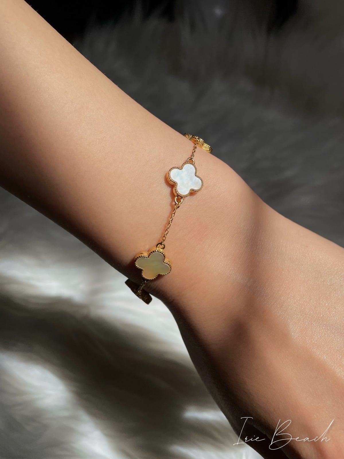 shell clover bracelet | IRIEBEACH