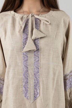 ウクライナ刺繍ヴィシヴァンカ　シルク糸　手刺繍　レディース・フリーサイズ