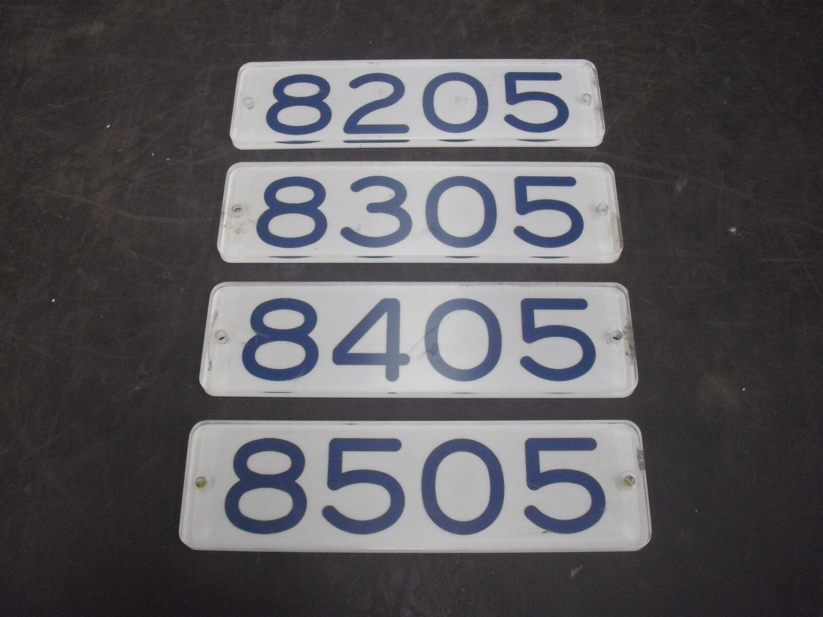 鉄道部品　小田急車両　プレート 鉄道部品】小田急8000形 車端番号プレート 他