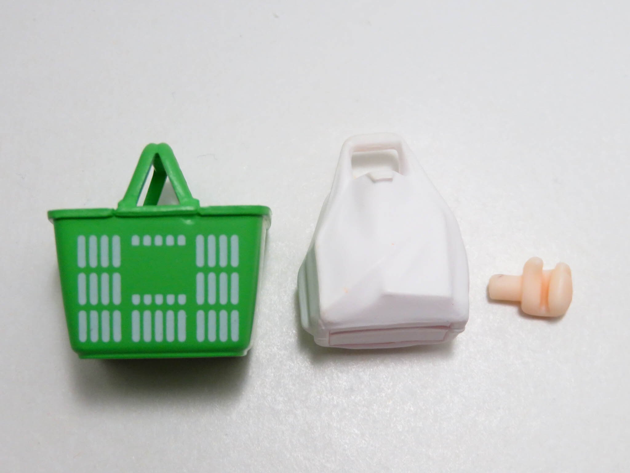 再入荷(A−ランク)【339a】 初音ミク 水着Ver. A賞 小物パーツ カゴとレジ袋 ねんどろいど