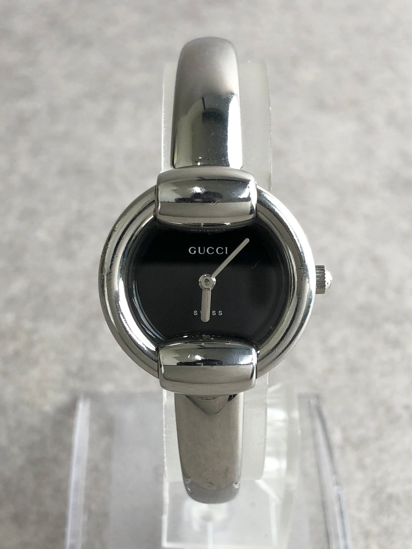 GUCCI シルバー アナログ時計　ステンレススチール GUCCI グッチ 腕時計 シルバー サークル ステンレススチール 1400L