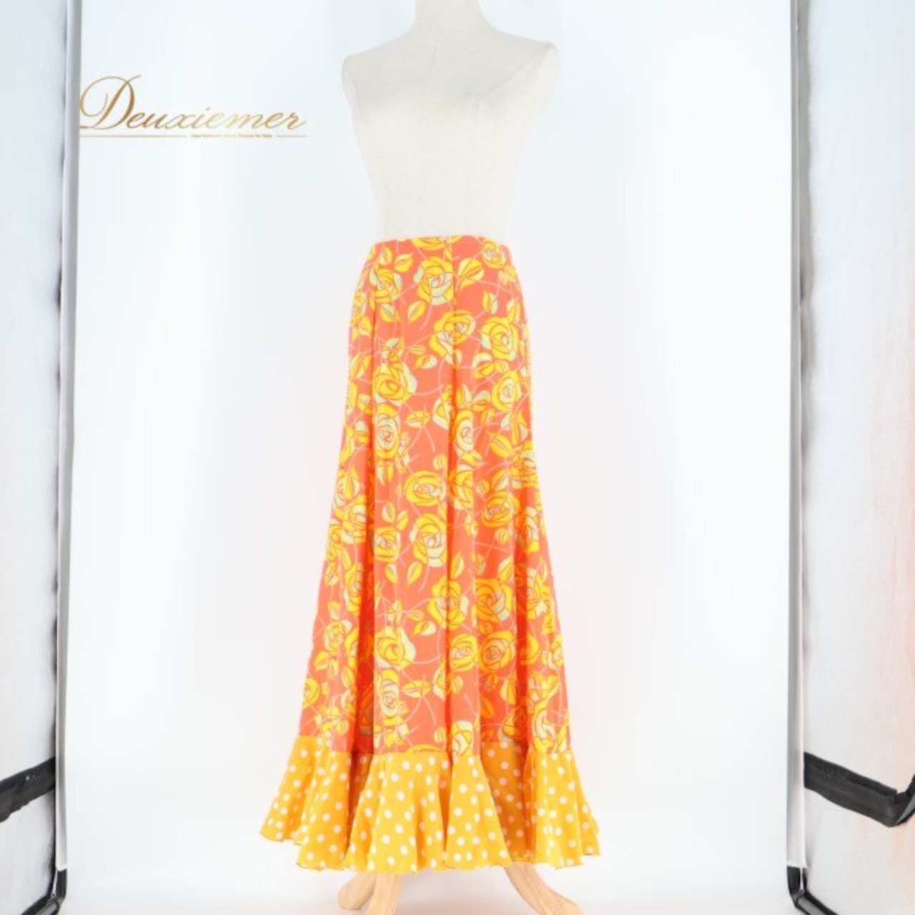 フラメンコ 衣装 エルモサイベリア HERMOSAIBERIA ファルダ スカート ペチコート イエロー系 オレンジ系 黄色 オレンジ 花柄 水玉 ボランテ フリル 軽い 薄い ダンス 発表会 舞台衣装 ステージ衣装