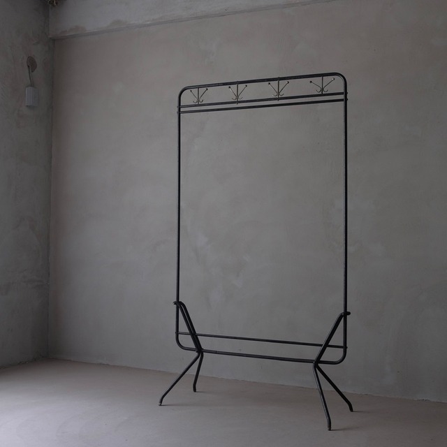 Hanger rack