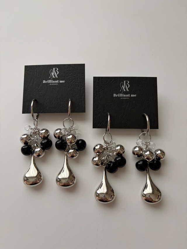 シルバー×ブラックピアス