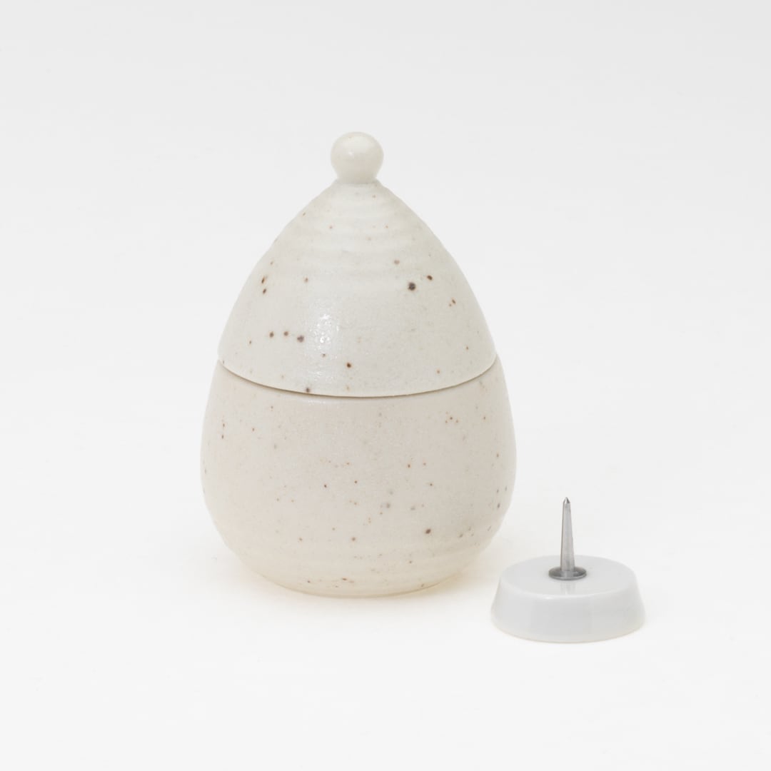 白ミカゲ火消し付ロウソク立（白芯付き）＜モダン仏具 単品 基本色