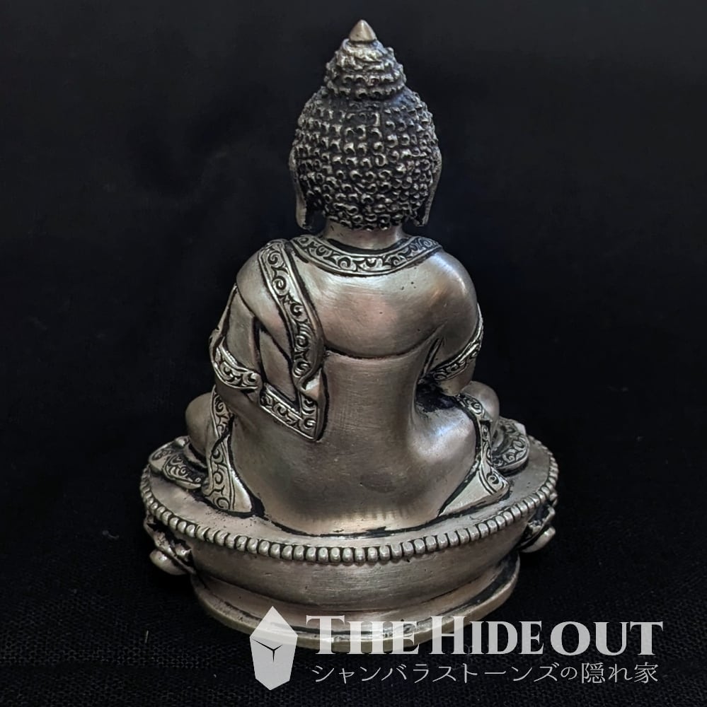 仏師彫刻純銀製仏像001 純銀製釈迦牟尼像 静寂の釈迦如来～流麗なる愛