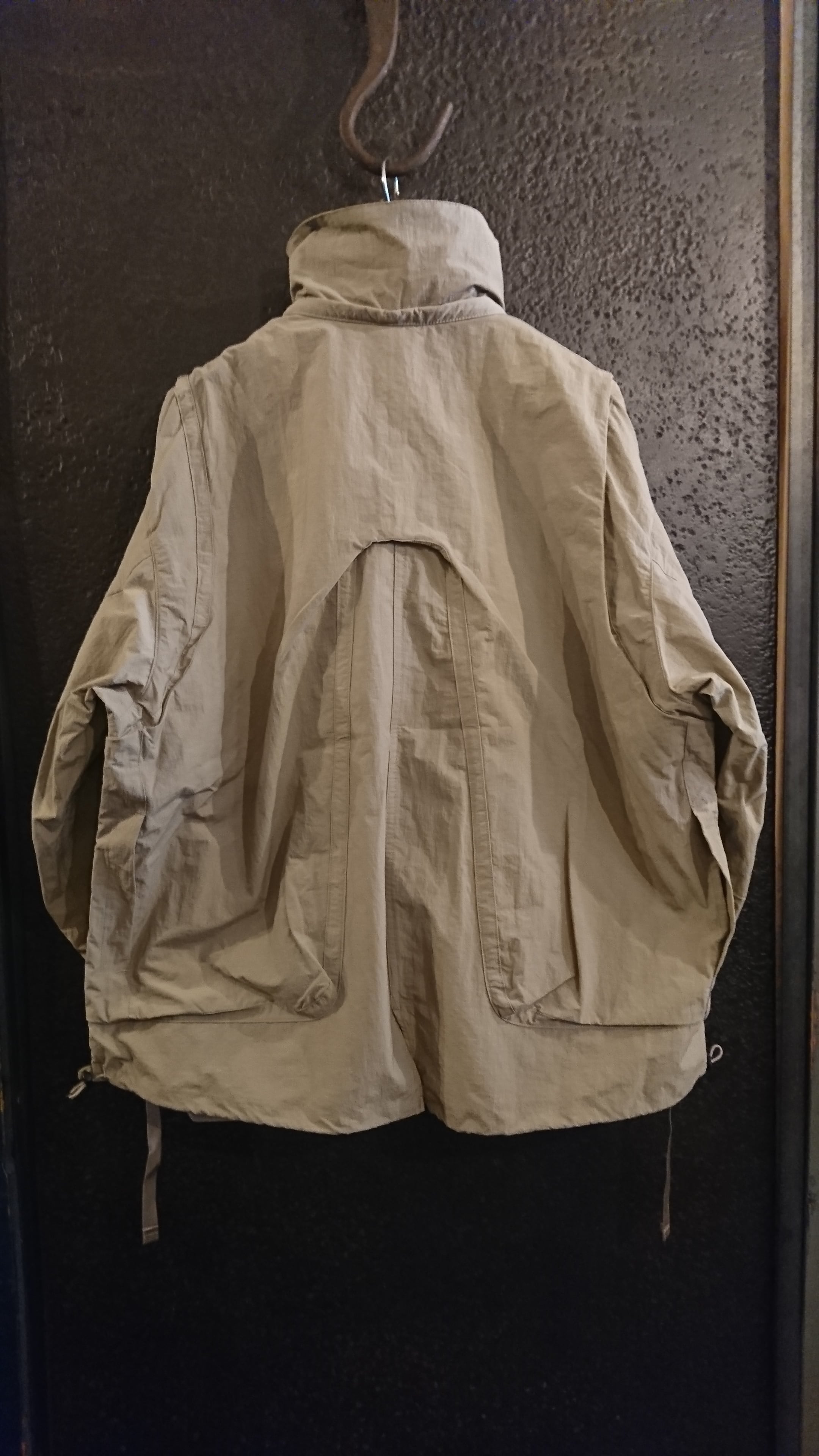 COMFY CMF OUTDOOR GARMENT 