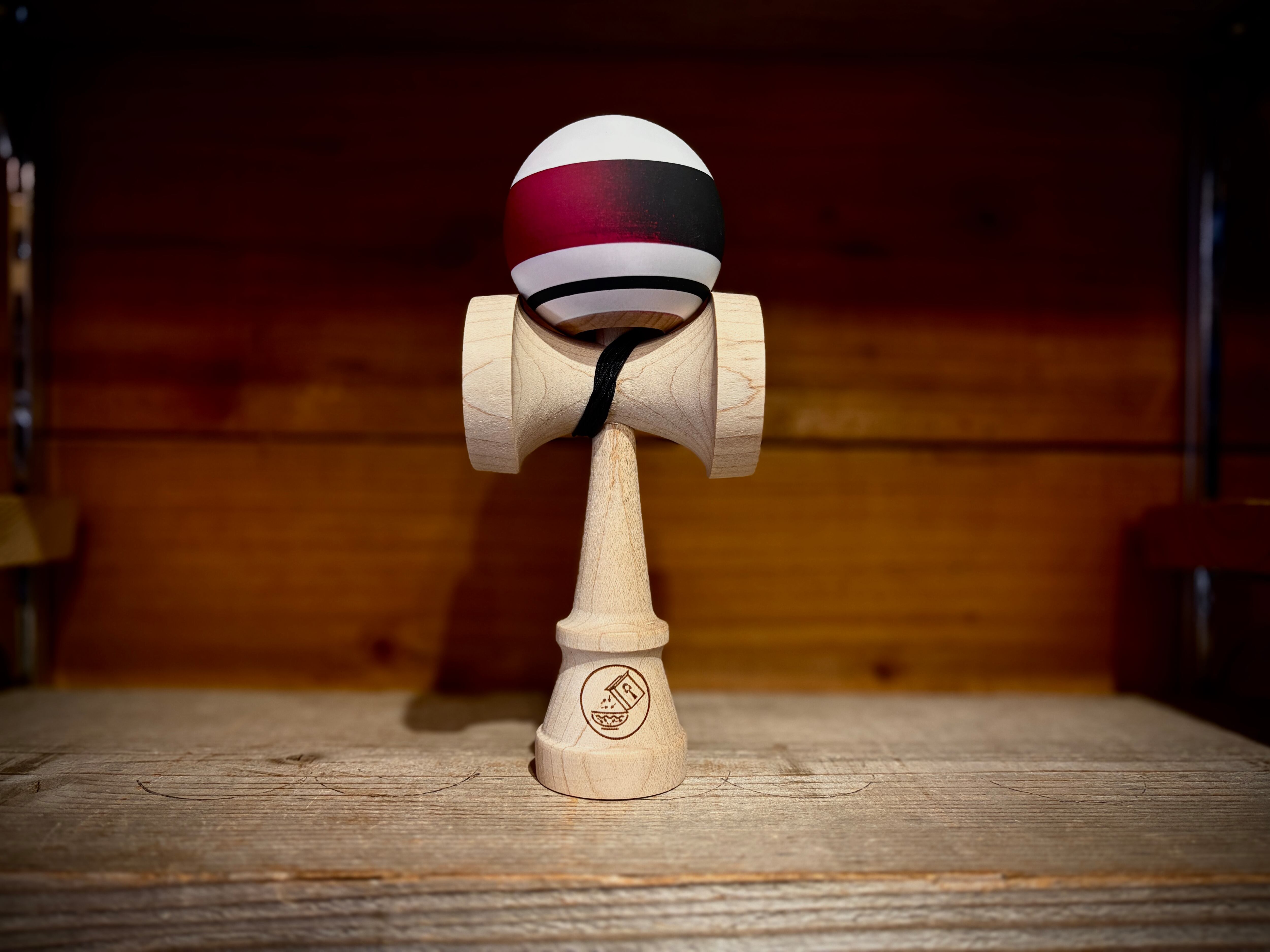 わけあり特価 JAC kendama 10MM LINE LAMINATED MAPLE SMOOTHIEけん玉