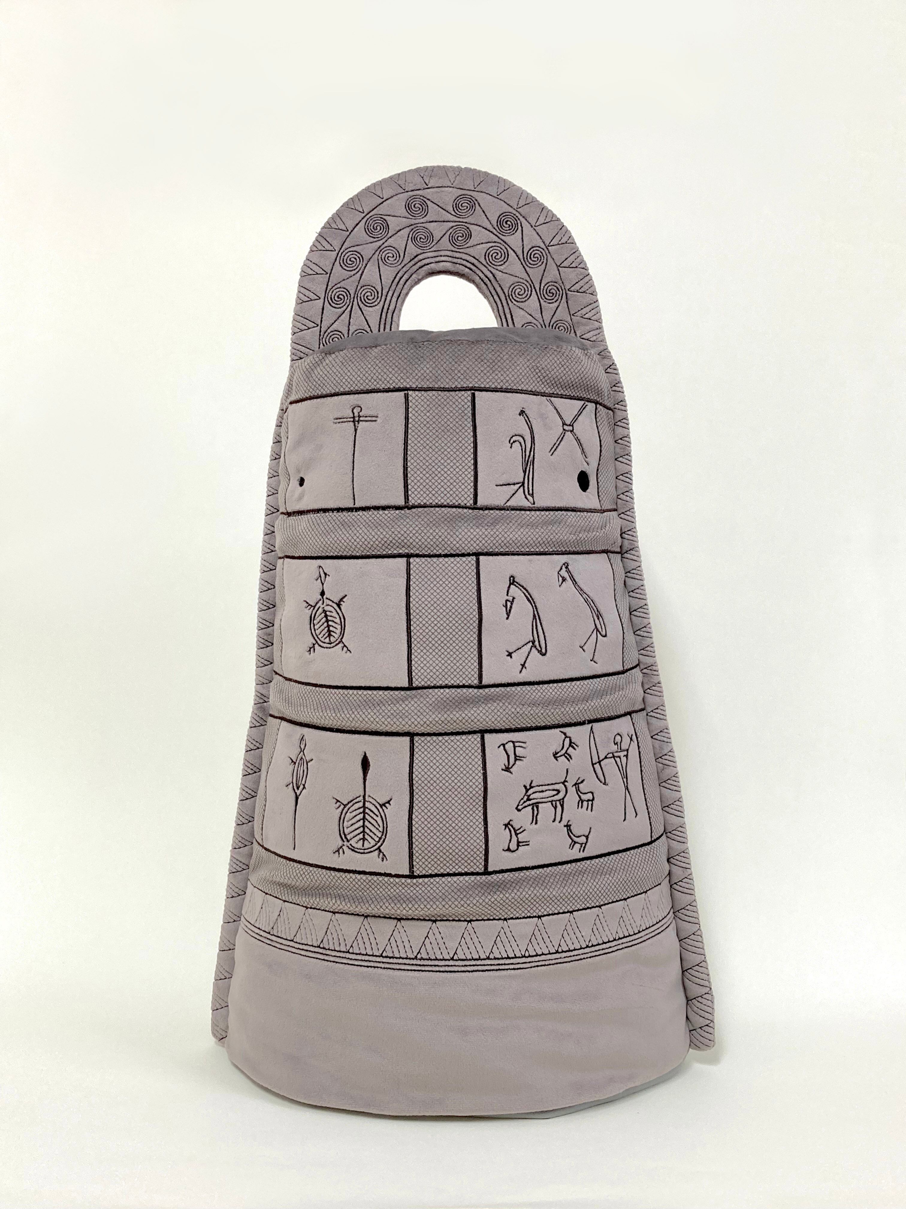 銅鐸抱き枕 国宝展 東京国立博物館のすべて 出産祝い www.sweatbrasil