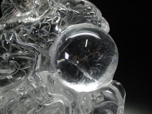 高級彫刻品　天然水晶龍　no,10