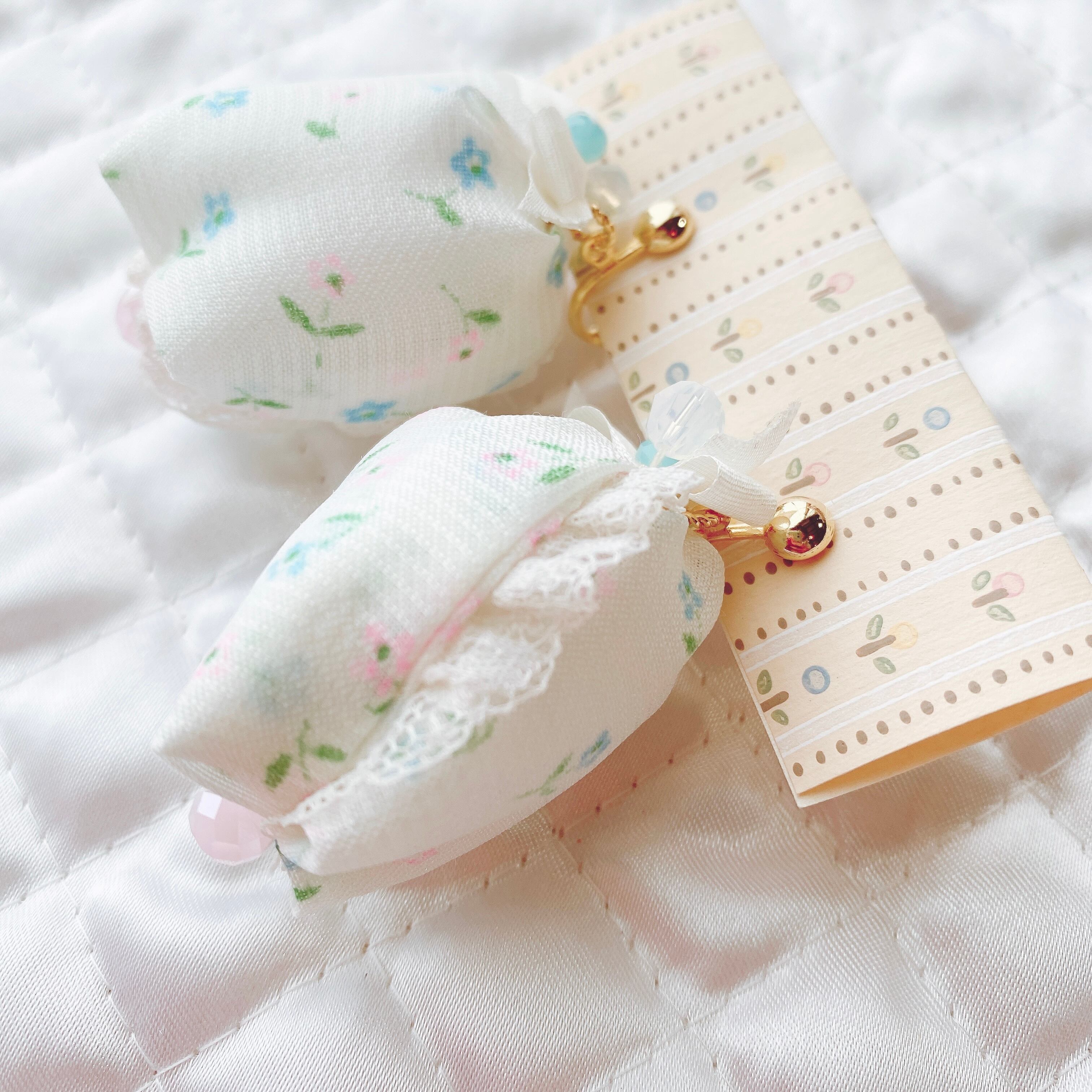 Vintage baby fabric x Tulip 耳飾り(C)♡イヤリング・ピアス