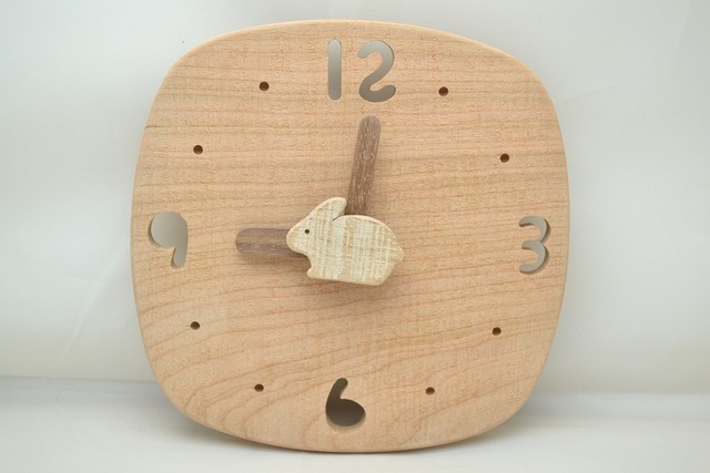 木製時計　うさぎ
