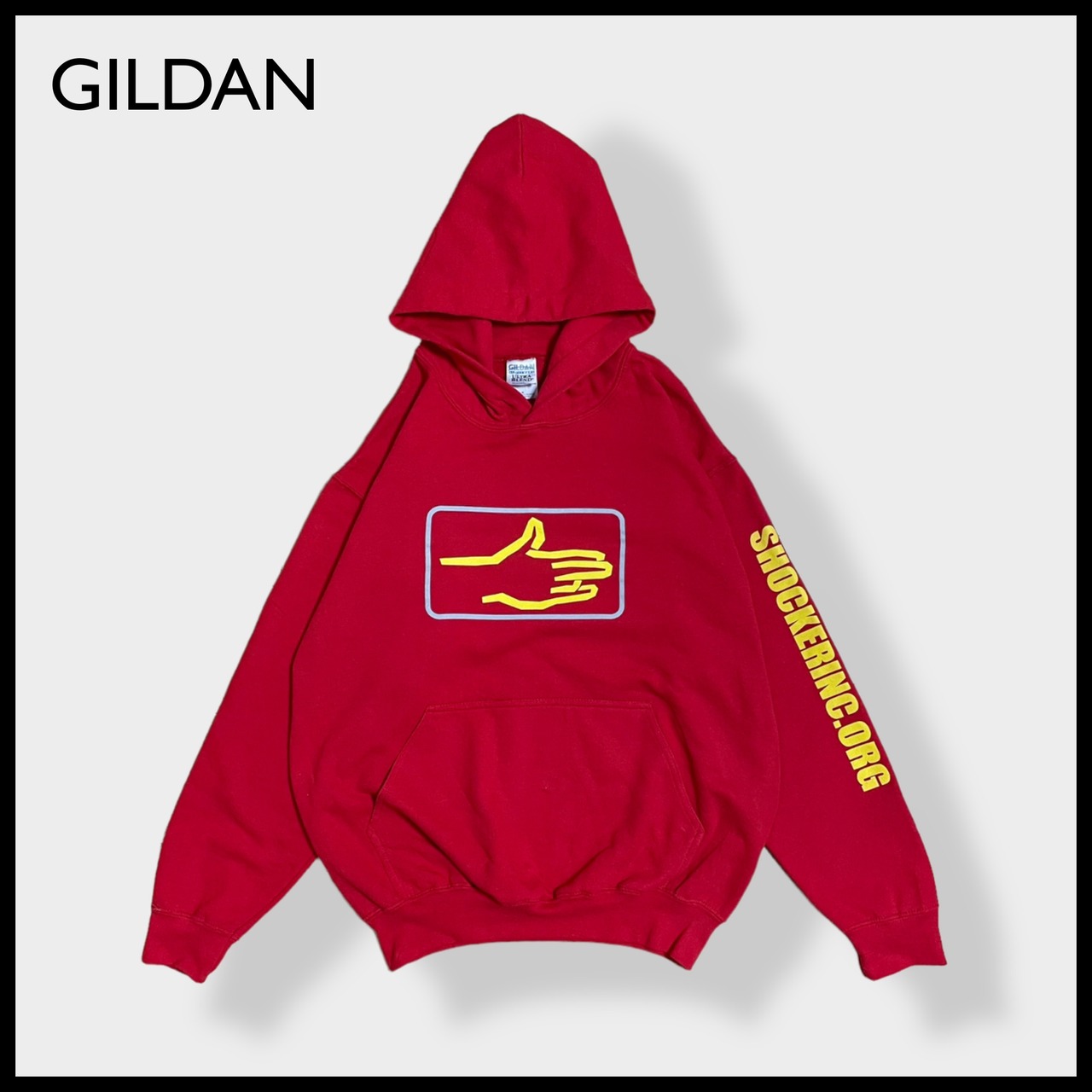 【GILDAN】メキシコ製 HEAVYWEIGHT プリント パーカー 袖ロゴ プルオーバー スウェット フーディー hoodie M 赤 ヘビーウェイト us古着