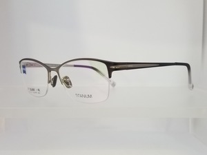 ZEISS EYEWEAR Designed in Germany ZS-30006 F029