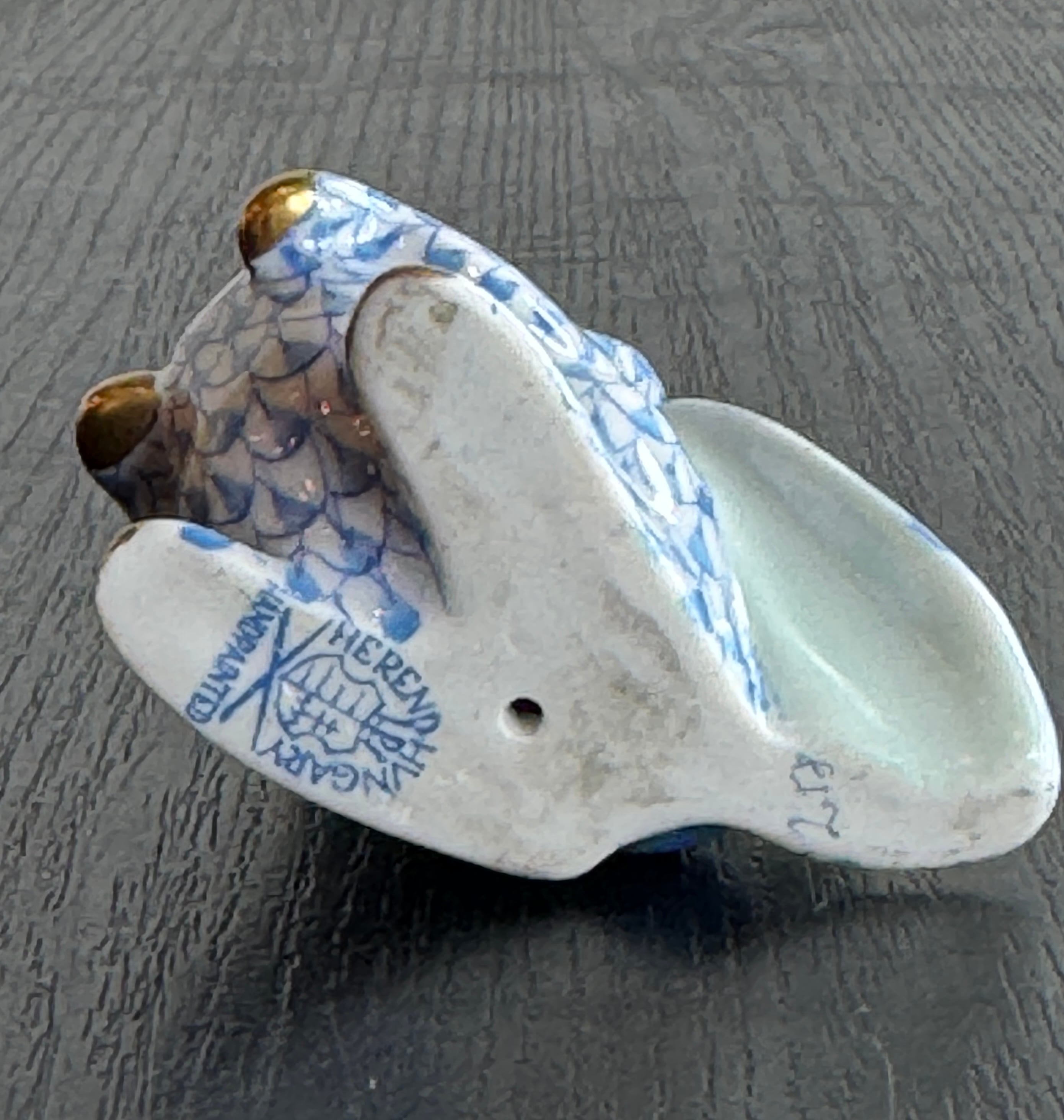Herend ヘレンド ブルーフィッシュネット うさぎフィギュリン Herend ヘレンド うさぎ フィギュリン ブルーフィッシュネット 高さ