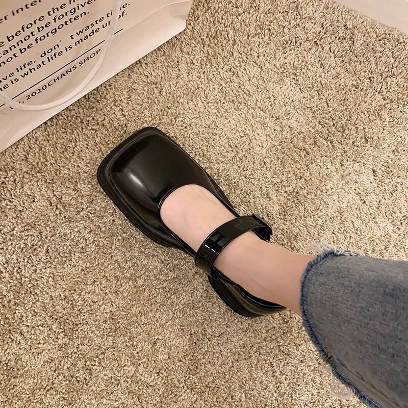 レザーサマー薄手レディースレッドスタンダード 靴 シューズ レトロ 夏物 部族の婦人靴83972427121