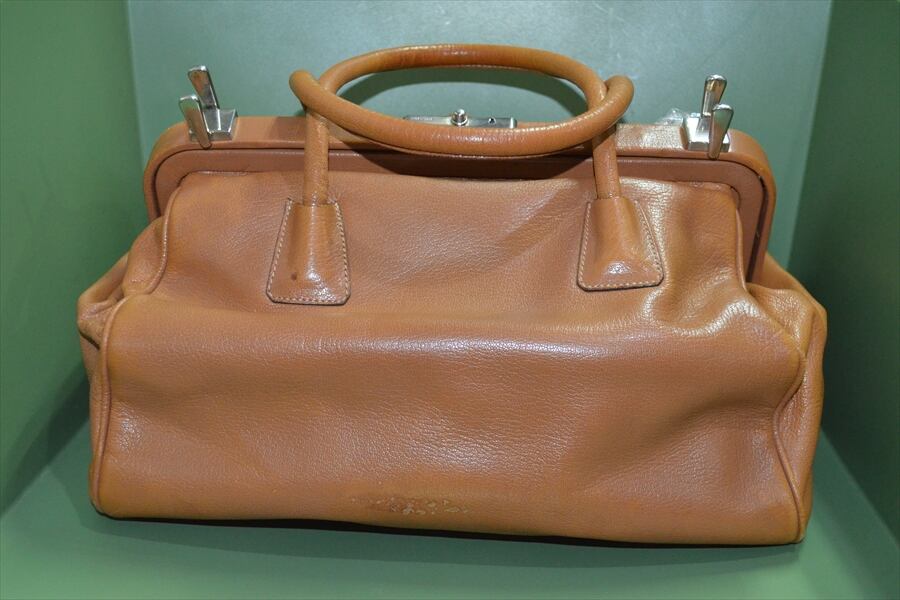 クロエ Chloe EDITH レザー ポーチ クラッチ バッグ 鞄 D9935 クロエ Chloe EDITH レザー ポーチ クラッチ バッグ 鞄 D9935