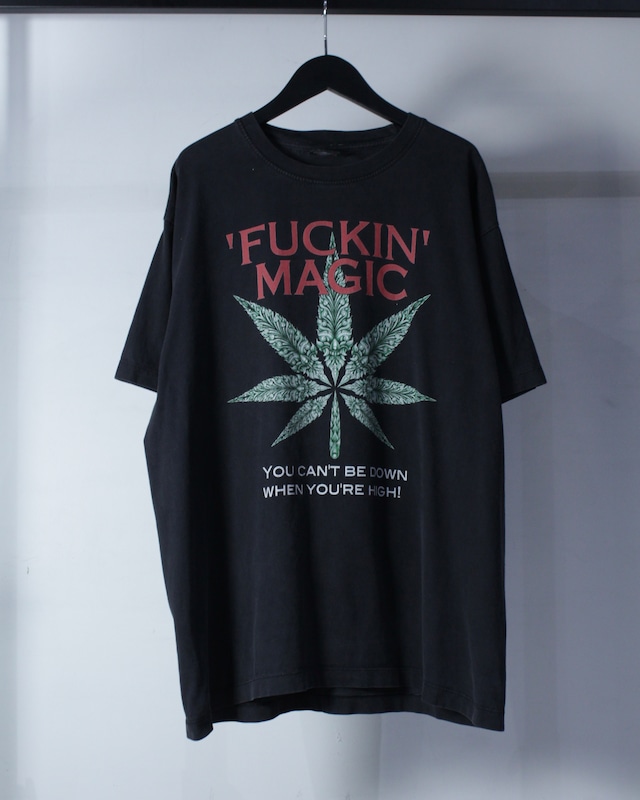 【Caka BLACK】Special Ganja Graphic Vintage T-Shirt