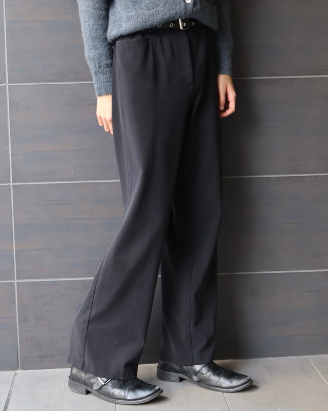 No-tuck straight slacks