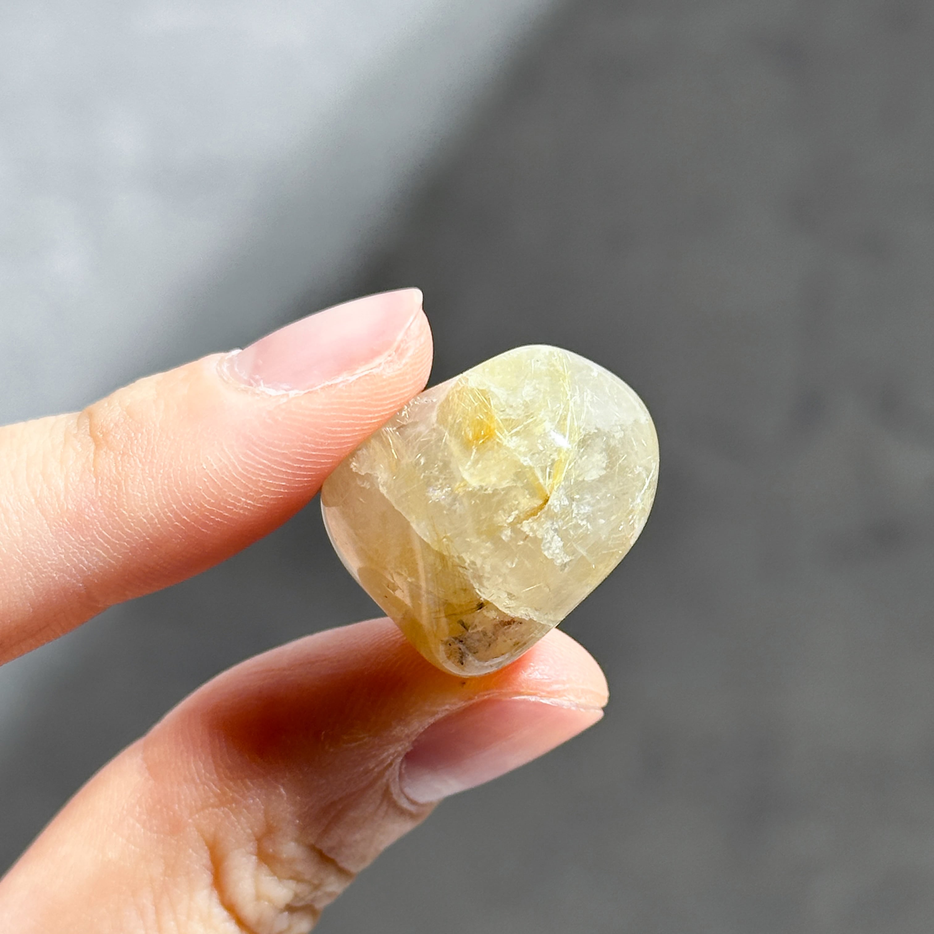 ルチルインクォーツ タンブル 72◇ Rutile in Quartz◇天然石・鉱物