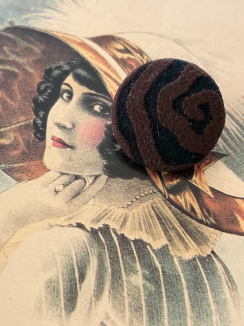 24mm フランス 輸入デザインボタン スエード メタル製 アクセサリーパーツ デコレーションパーツ