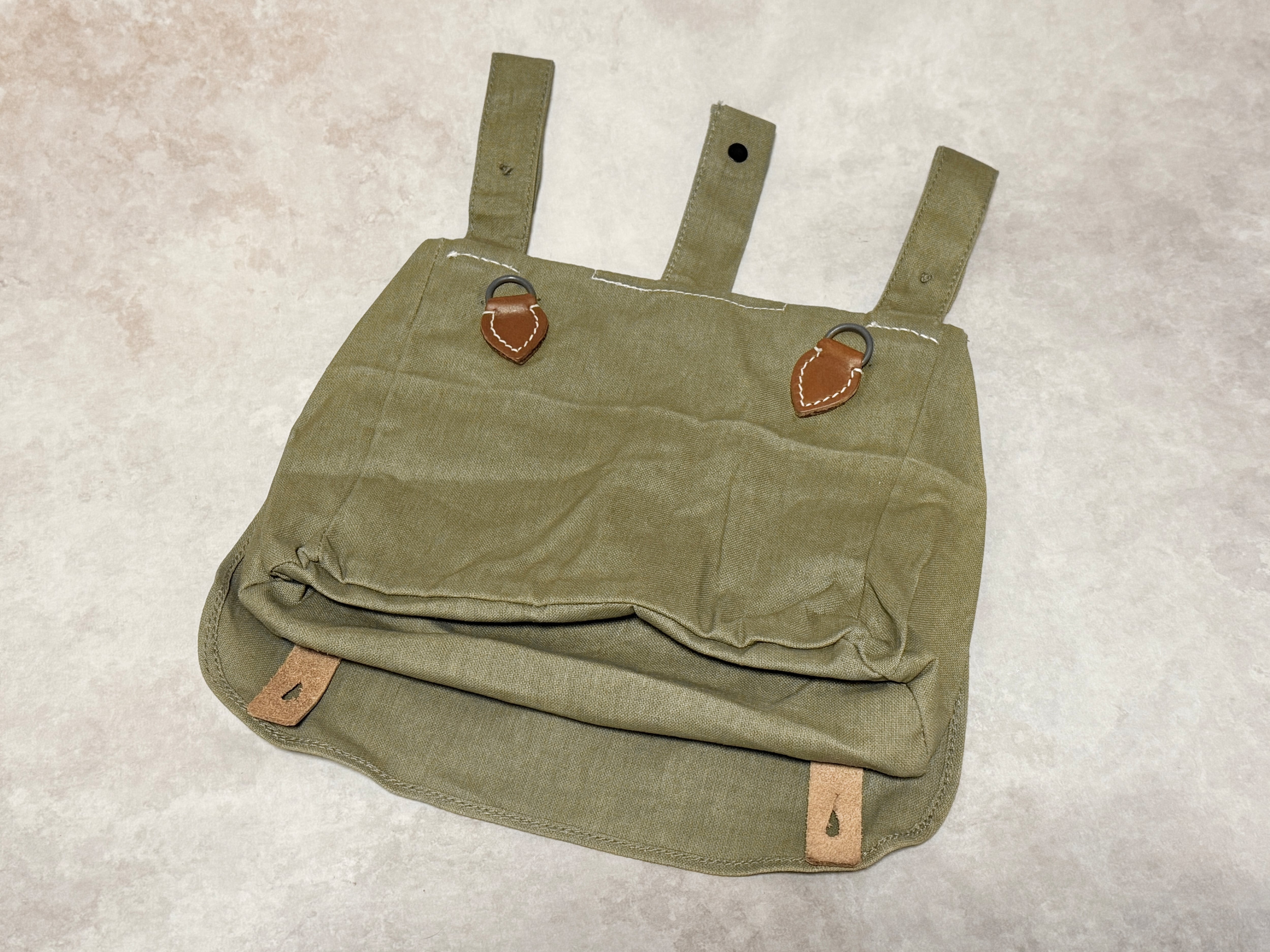 WWII ドイツ軍 M31雑嚢（中・後期型・ブラウンレザー