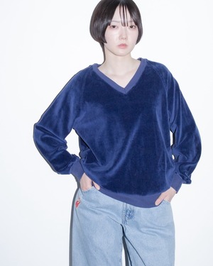 1980s Abercrombie & Fitch - v-neck velour sweat