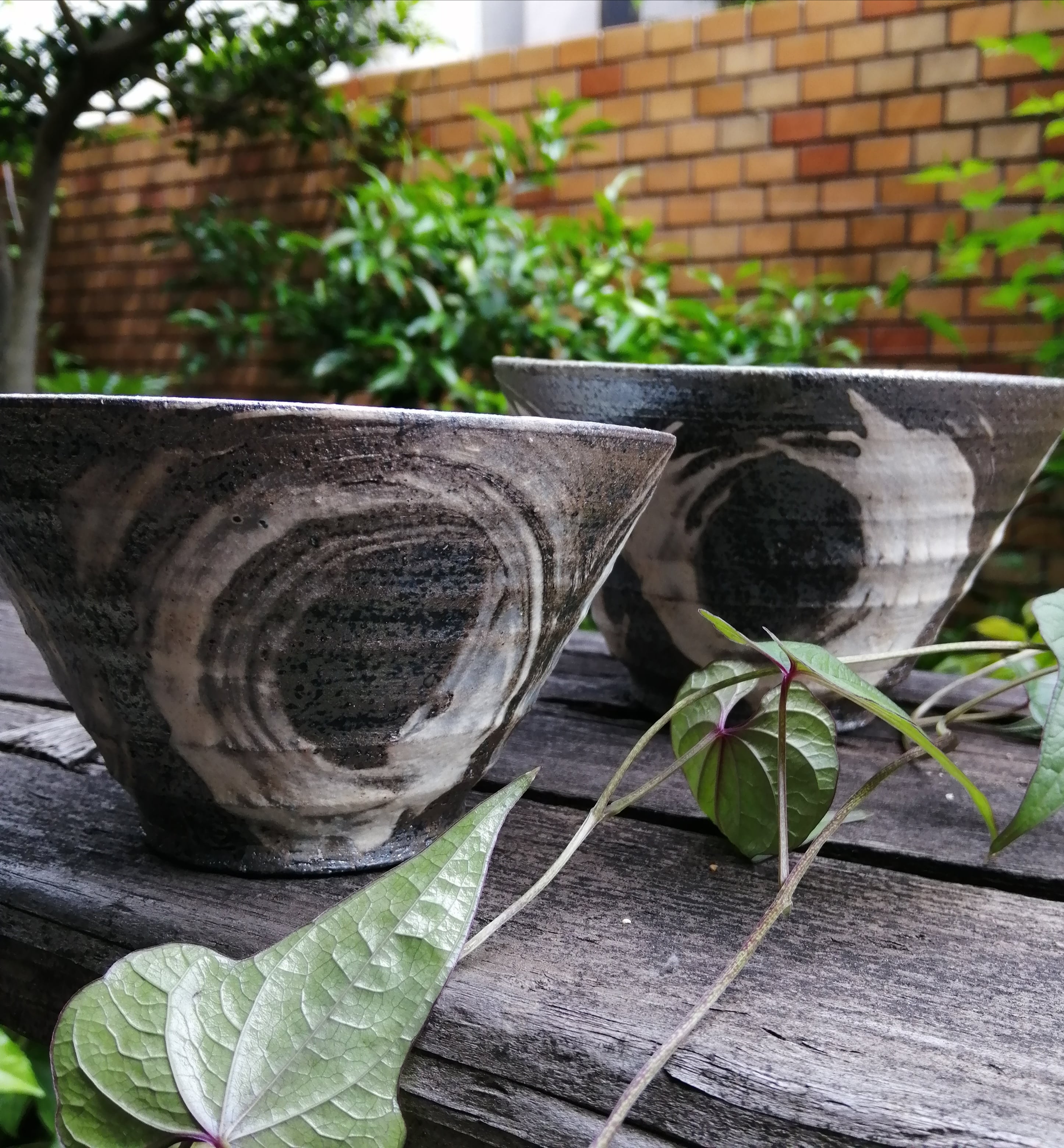 再入荷】丼 S (650 cc) 焼締 白刷毛 | TSUNE;田中恒子の器 オンライン