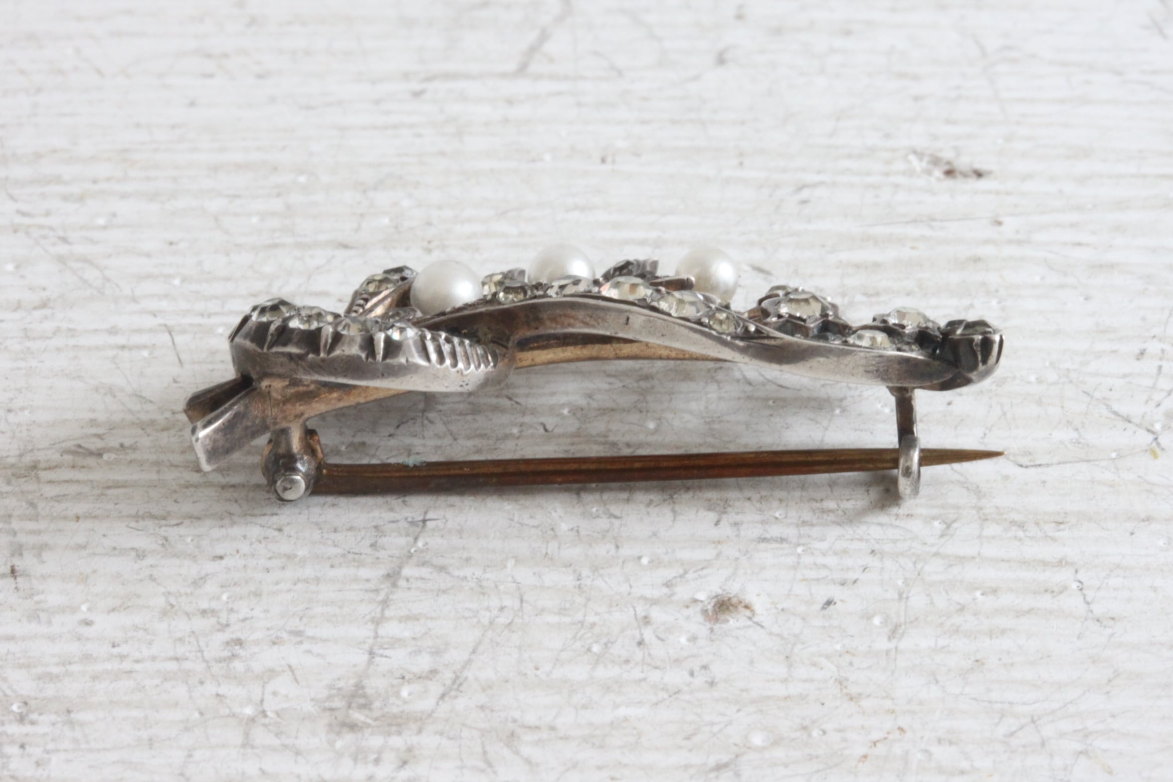 シルバースズランブローチ | Milfy(ミルフィ)