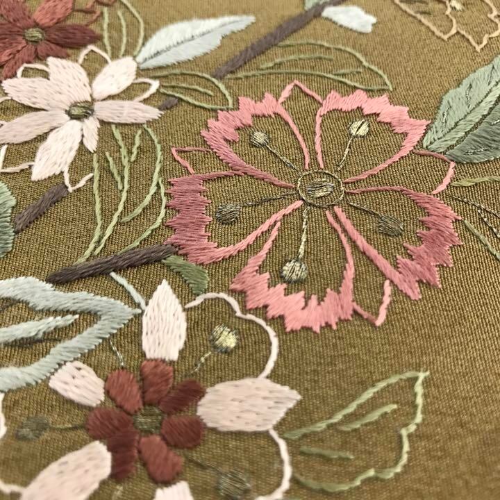 大放出セール】 K-2004 訪問着 極上の総刺繍 汕頭刺繍 鹿 鳥 花々模様