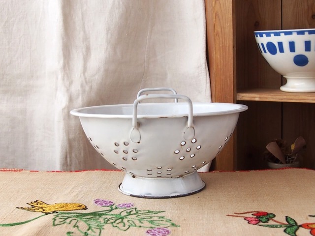 イギリスアンティーク　ホーローコランダー　水切りボウル