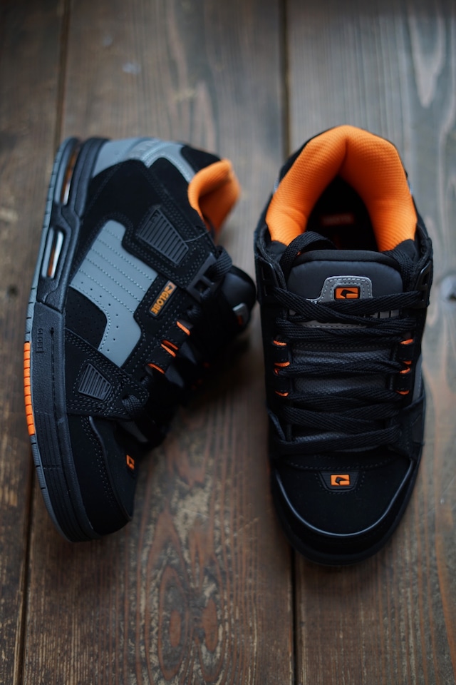 GLOBE " SABRE " Black/Grey/Orange